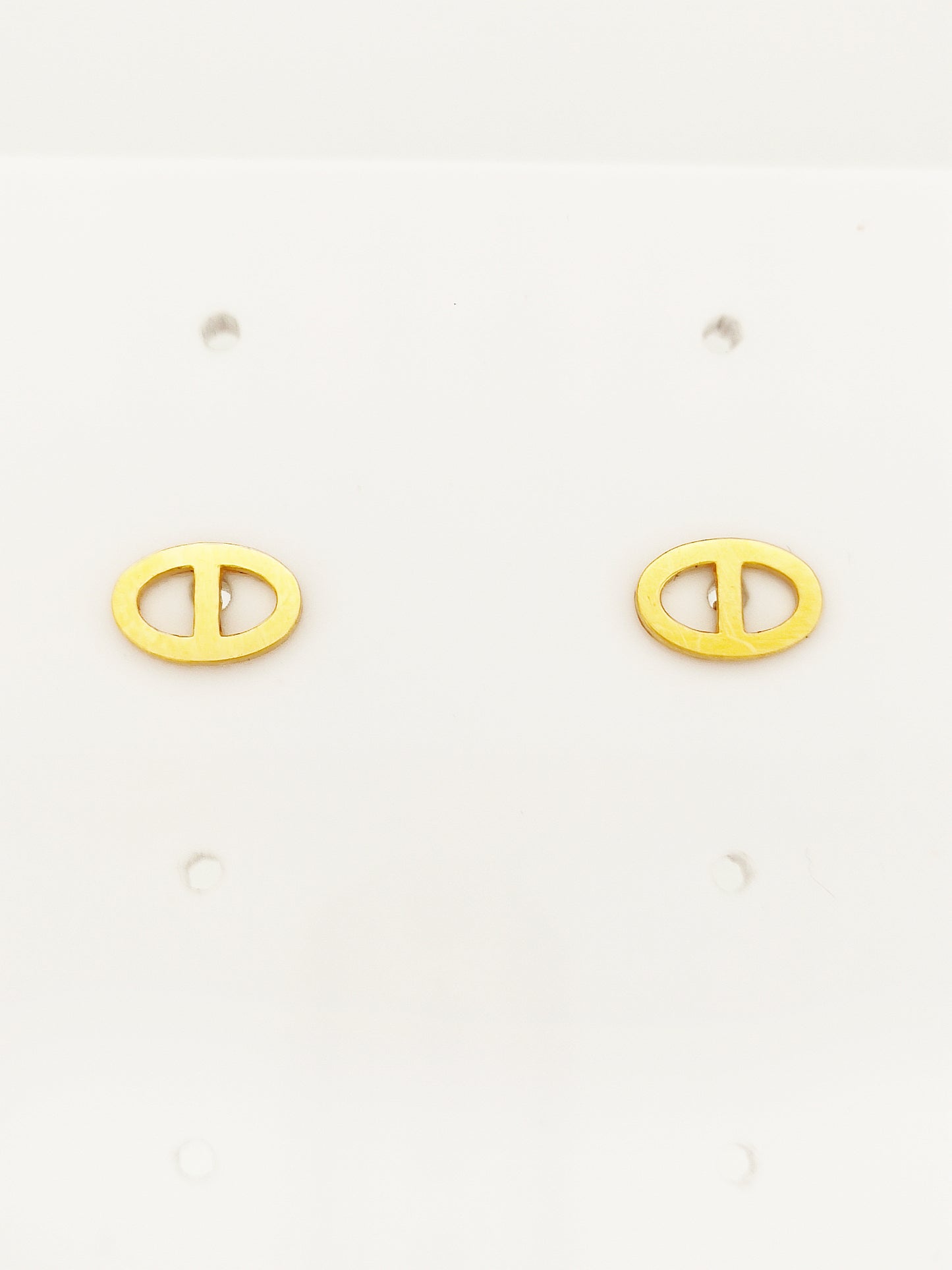916 OVAL earring