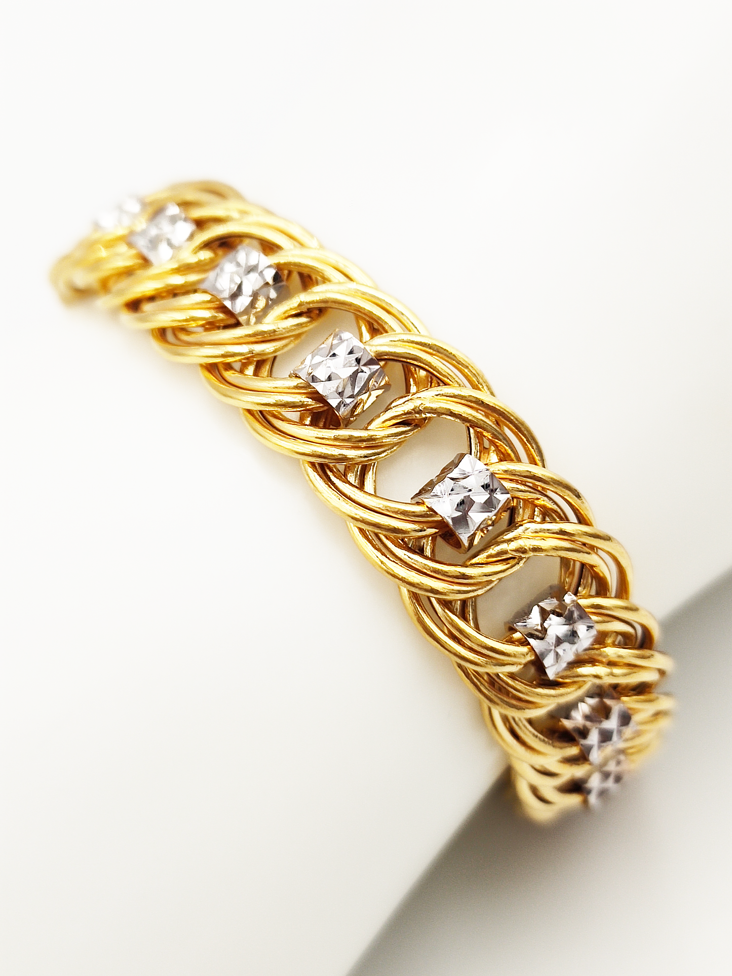 916 lipan with diamond cut bracelet