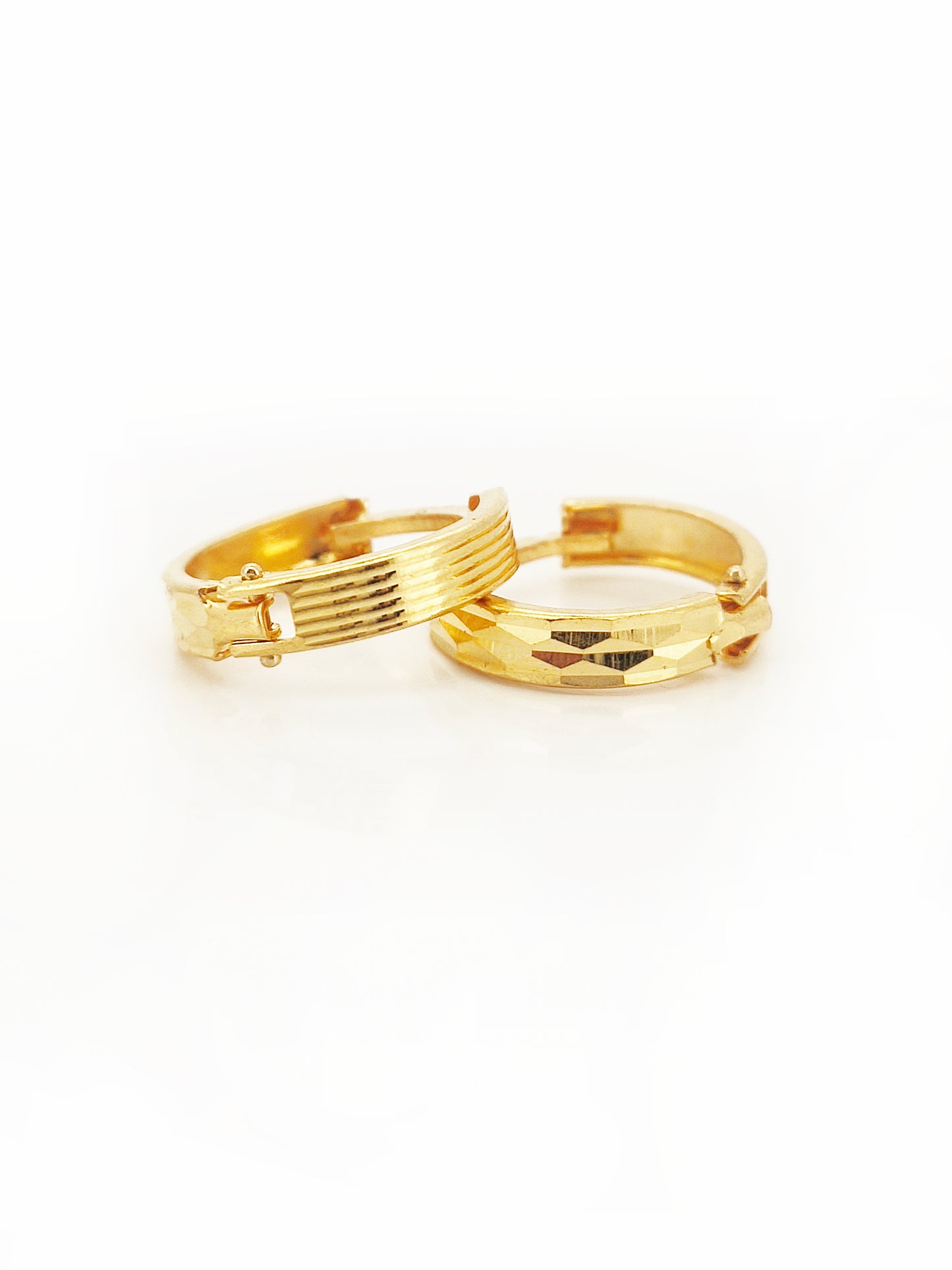 916 Round Stripe Earring