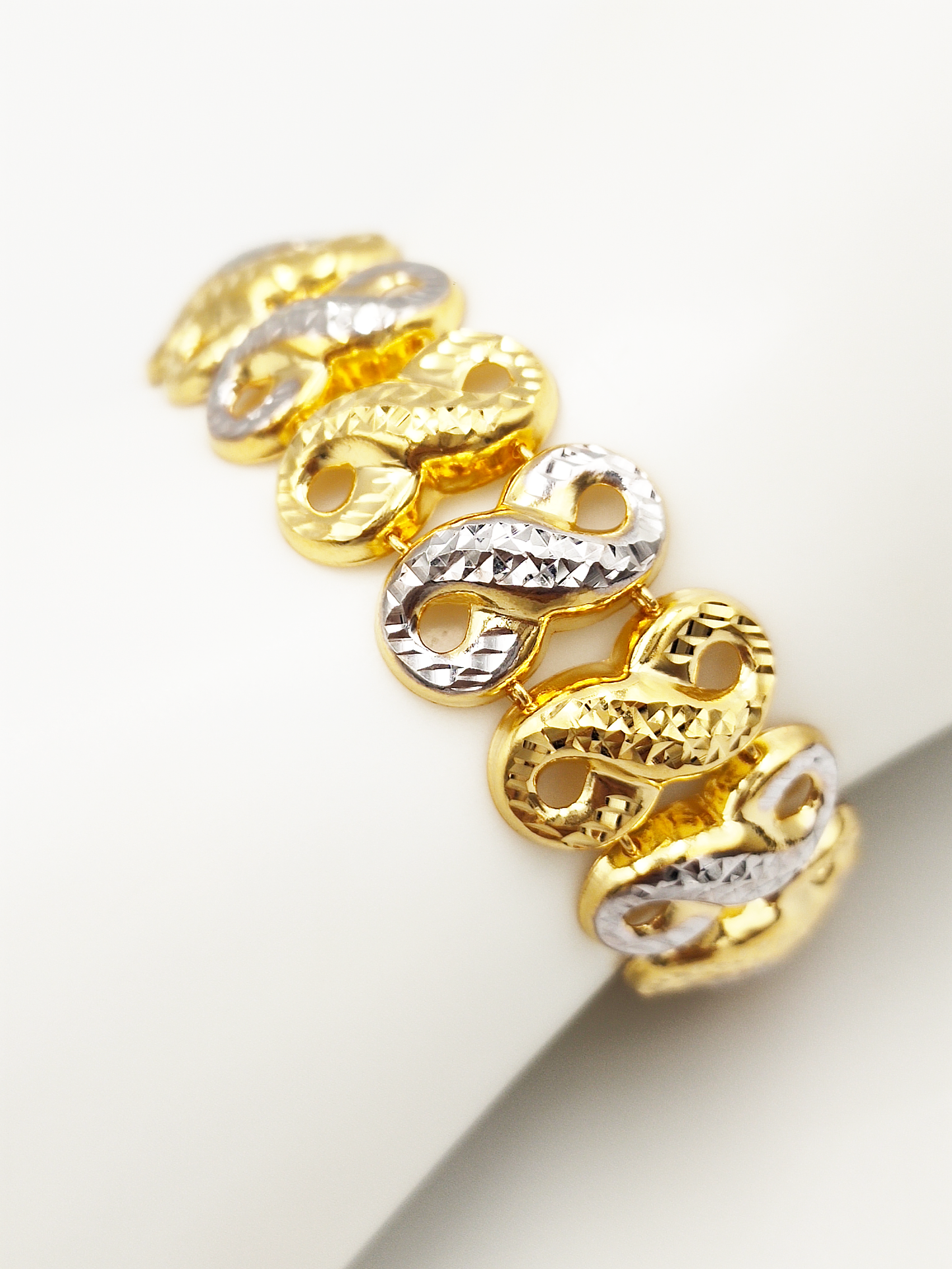 916 888 2 Tone Bracelet