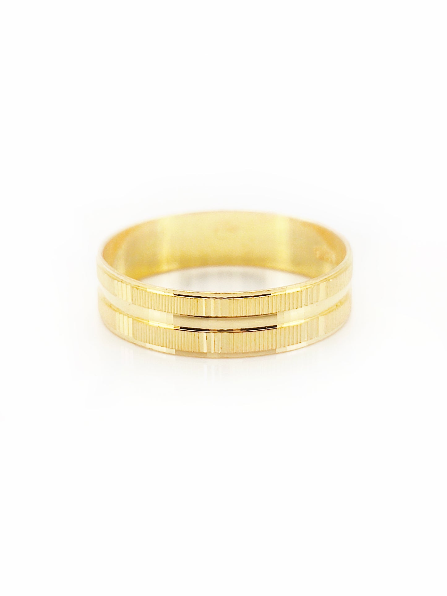 916 Gold Gear Ring