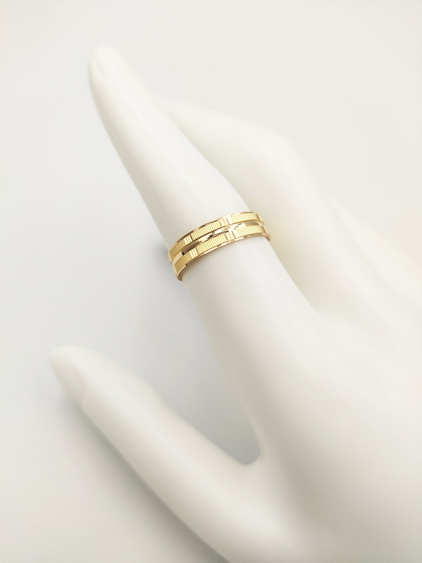 916 Gold Gear Ring