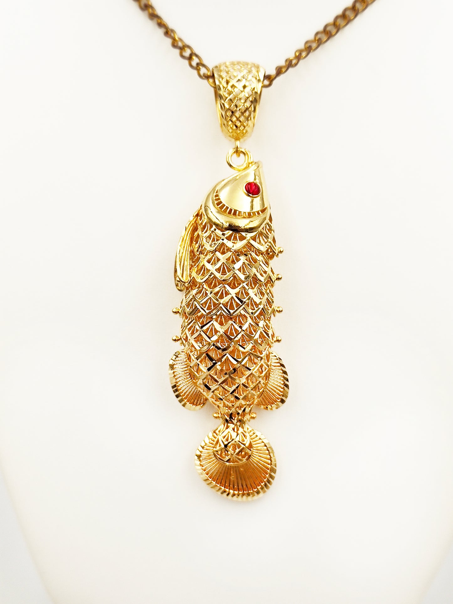 916 Arowana Fish Pendant