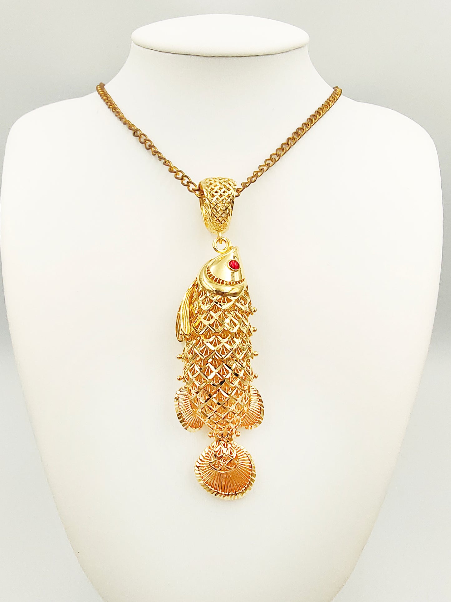 916 Arowana Fish Pendant