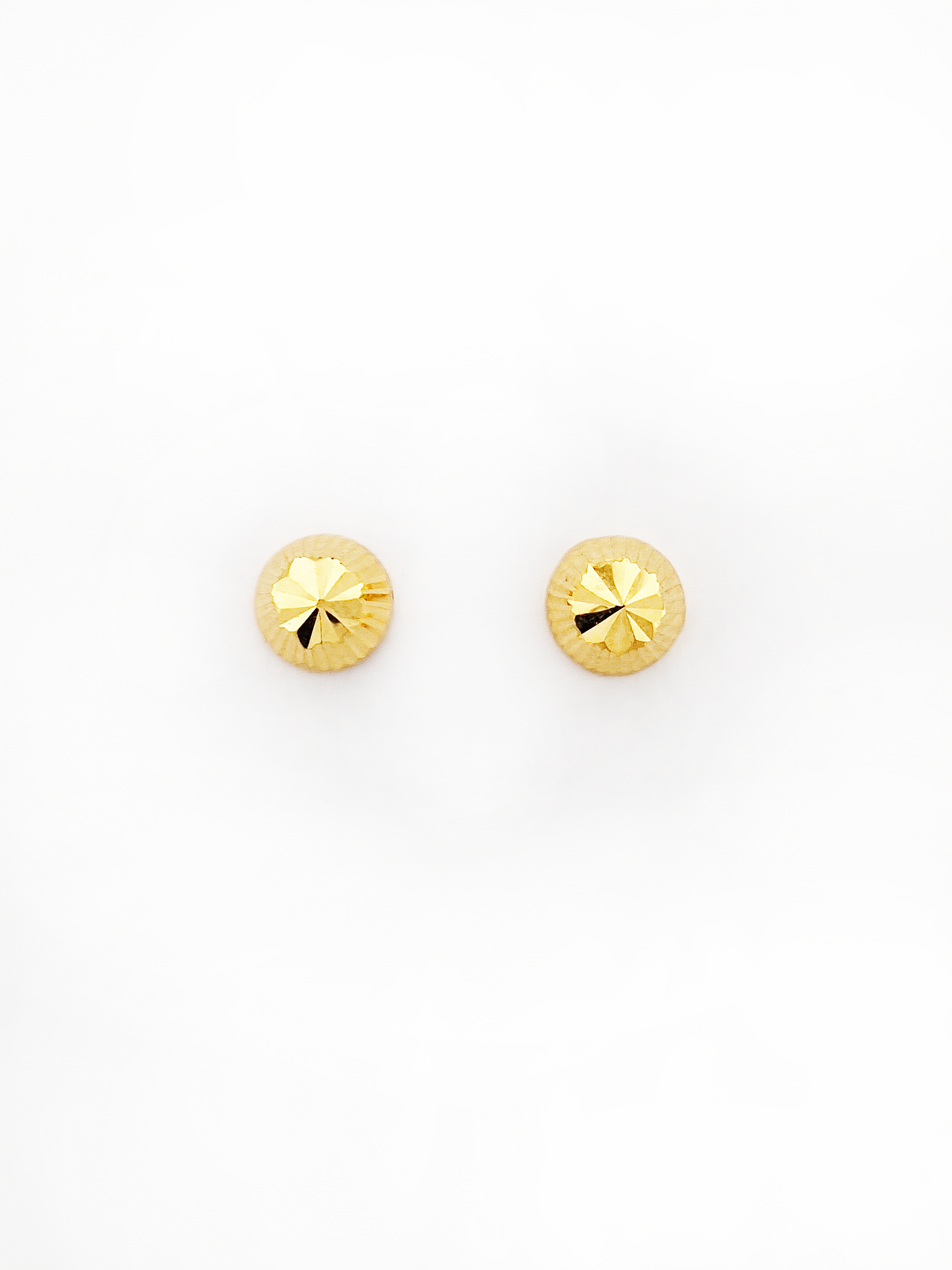 916 Fancy Diamond-Cut Earrings (Flat)