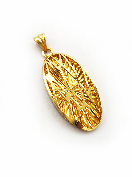 916 Oval Shape Pendant