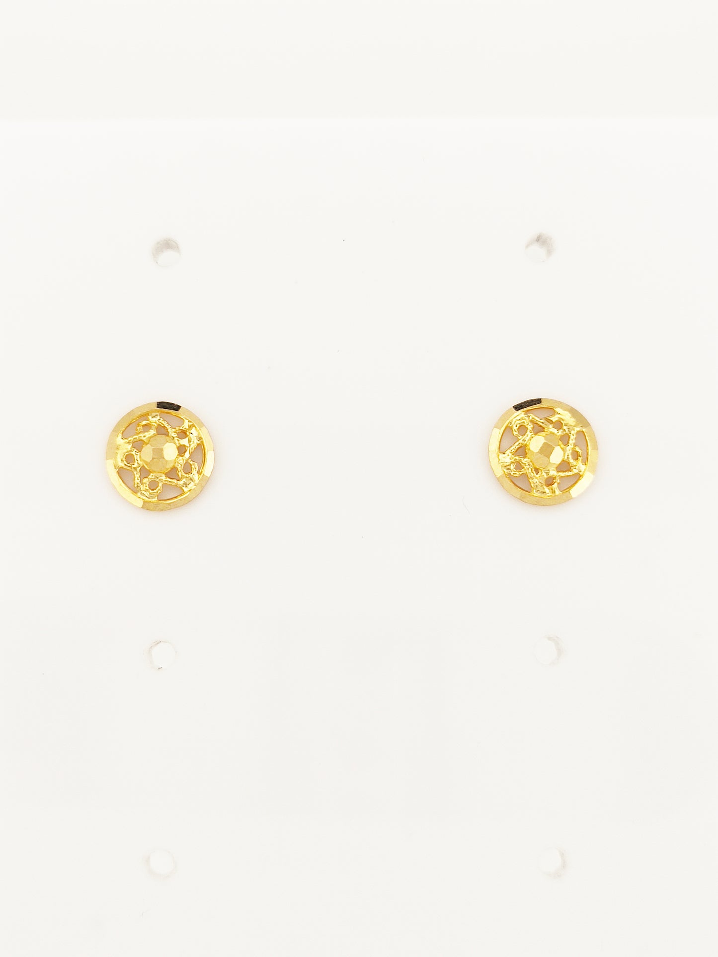 916 Fancy Round Earring
