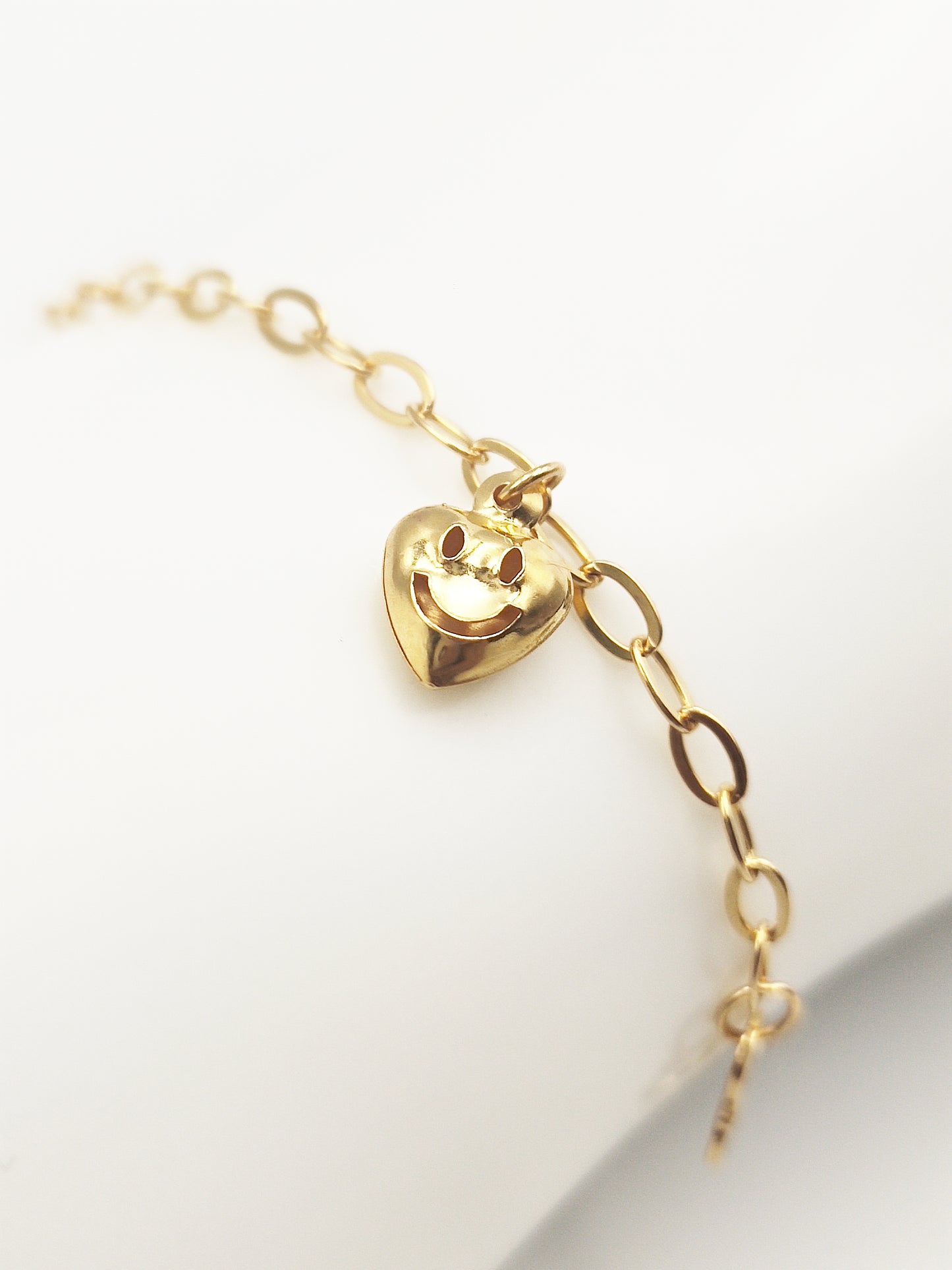 916 Baby Bear Dangling Bracelet