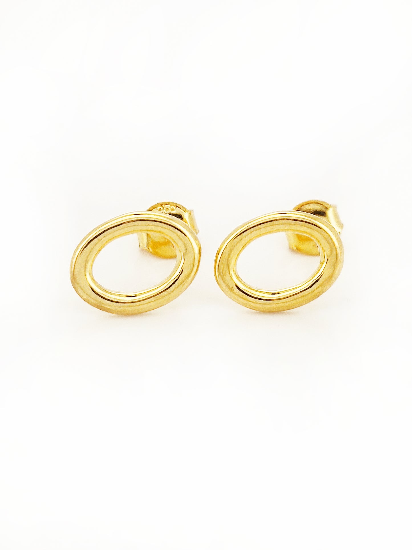 916 Oval Earring