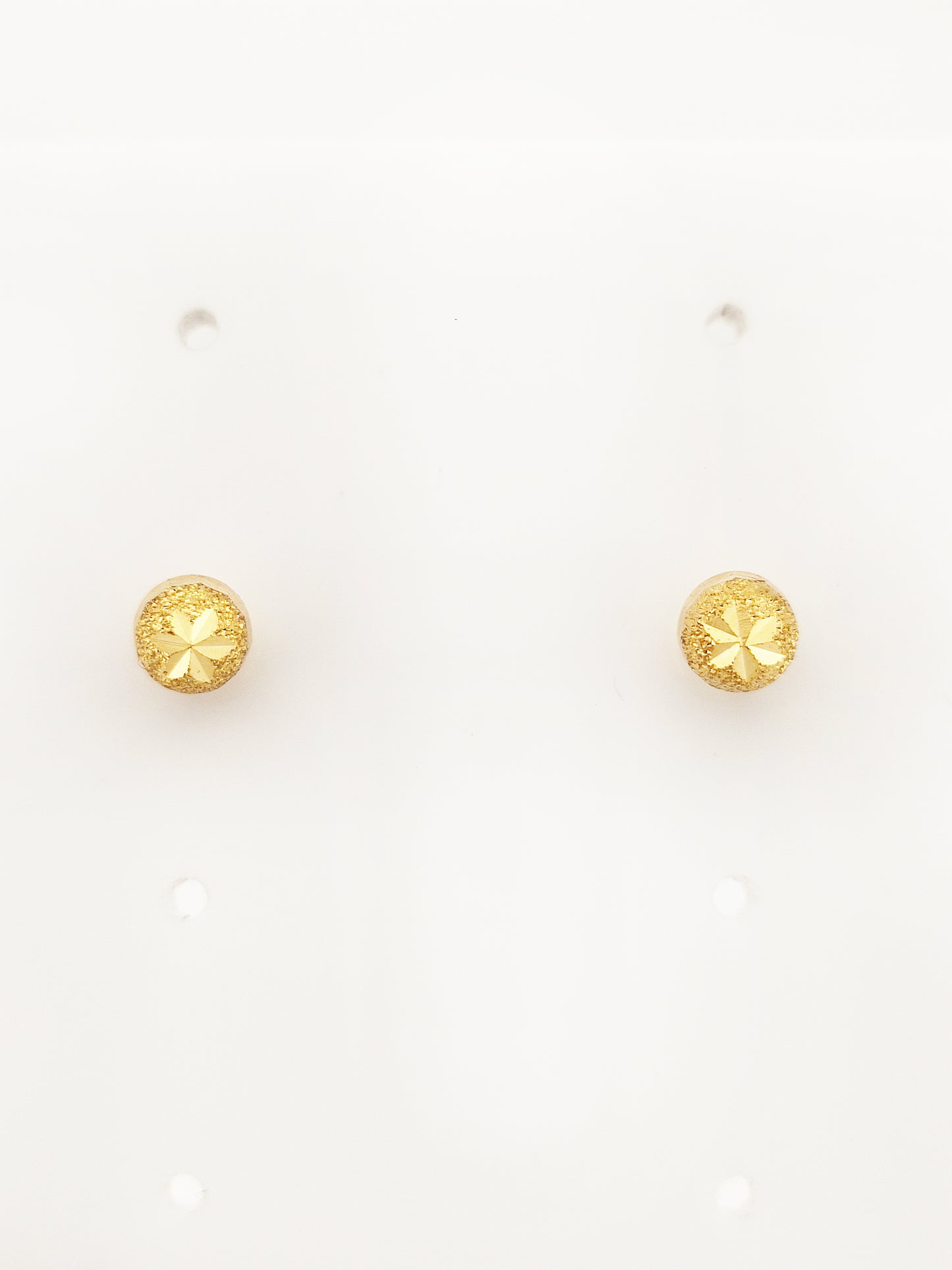 916 Gold Earring