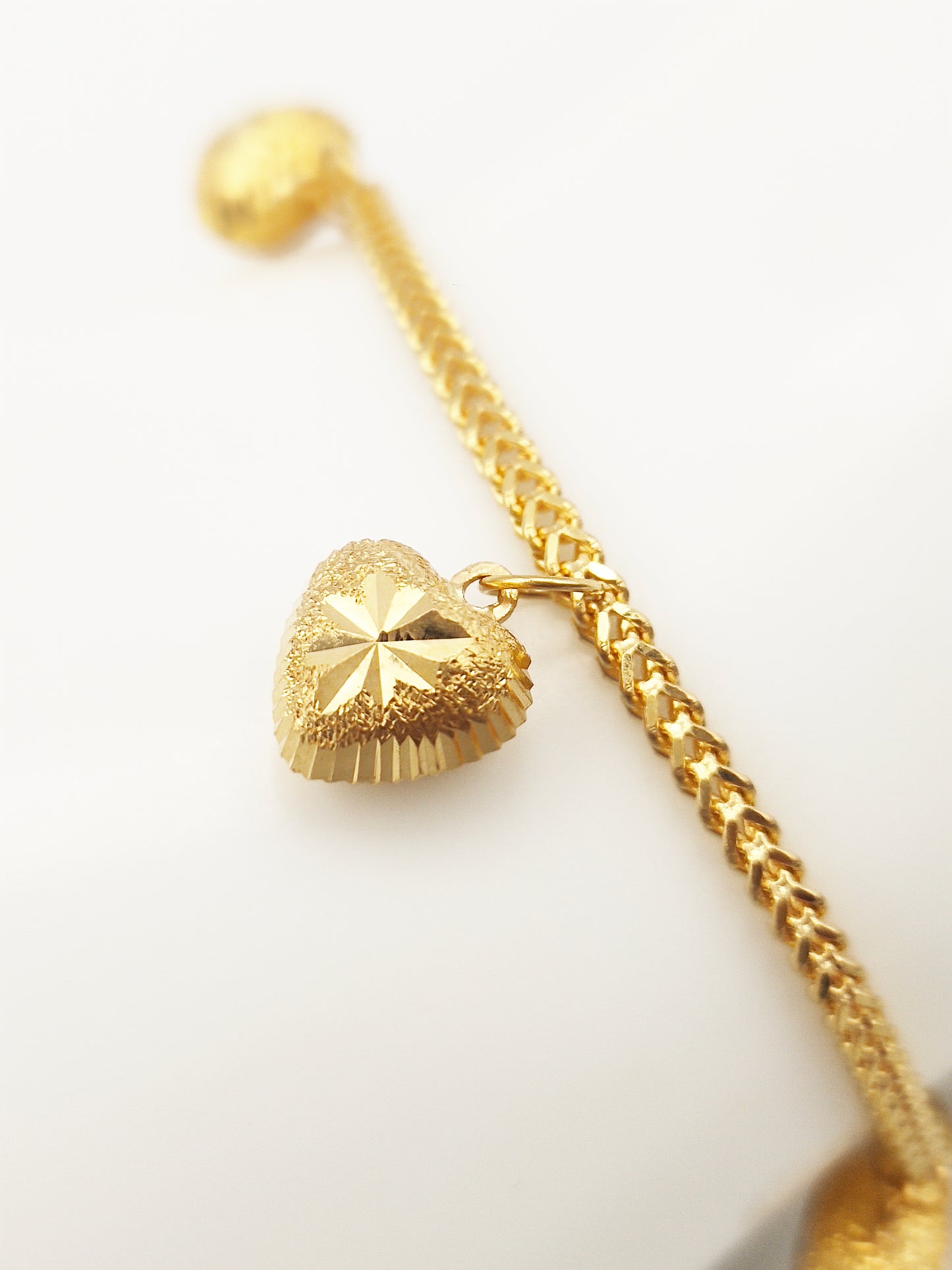 916 Gold Dragon Full Heart Solid Bracelet