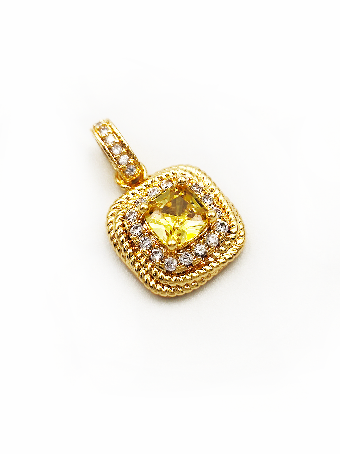 Titanium/Gold Plated Citron Pendent & Chain set ($66 take away)