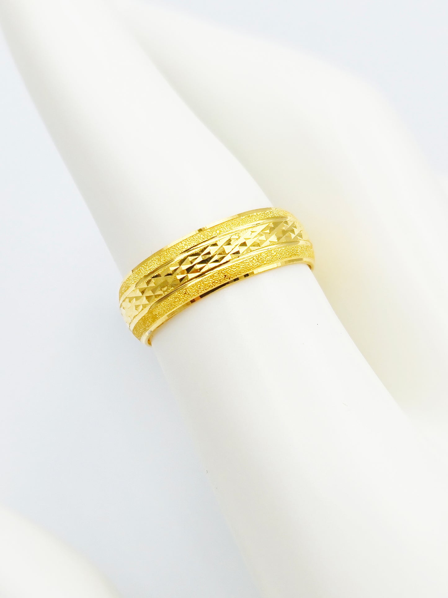 916 Shaped Ring