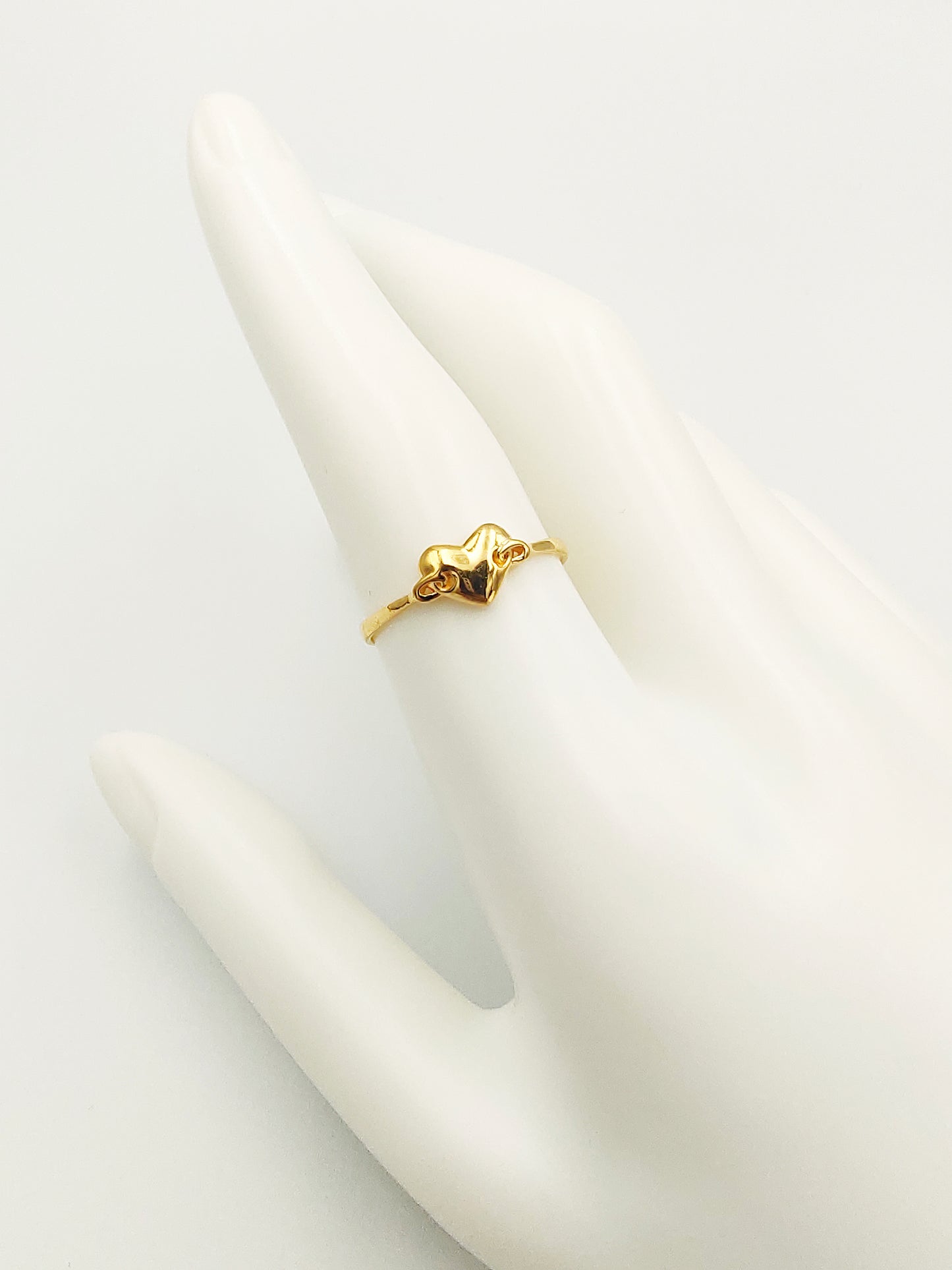 916 1 Heart Ring
