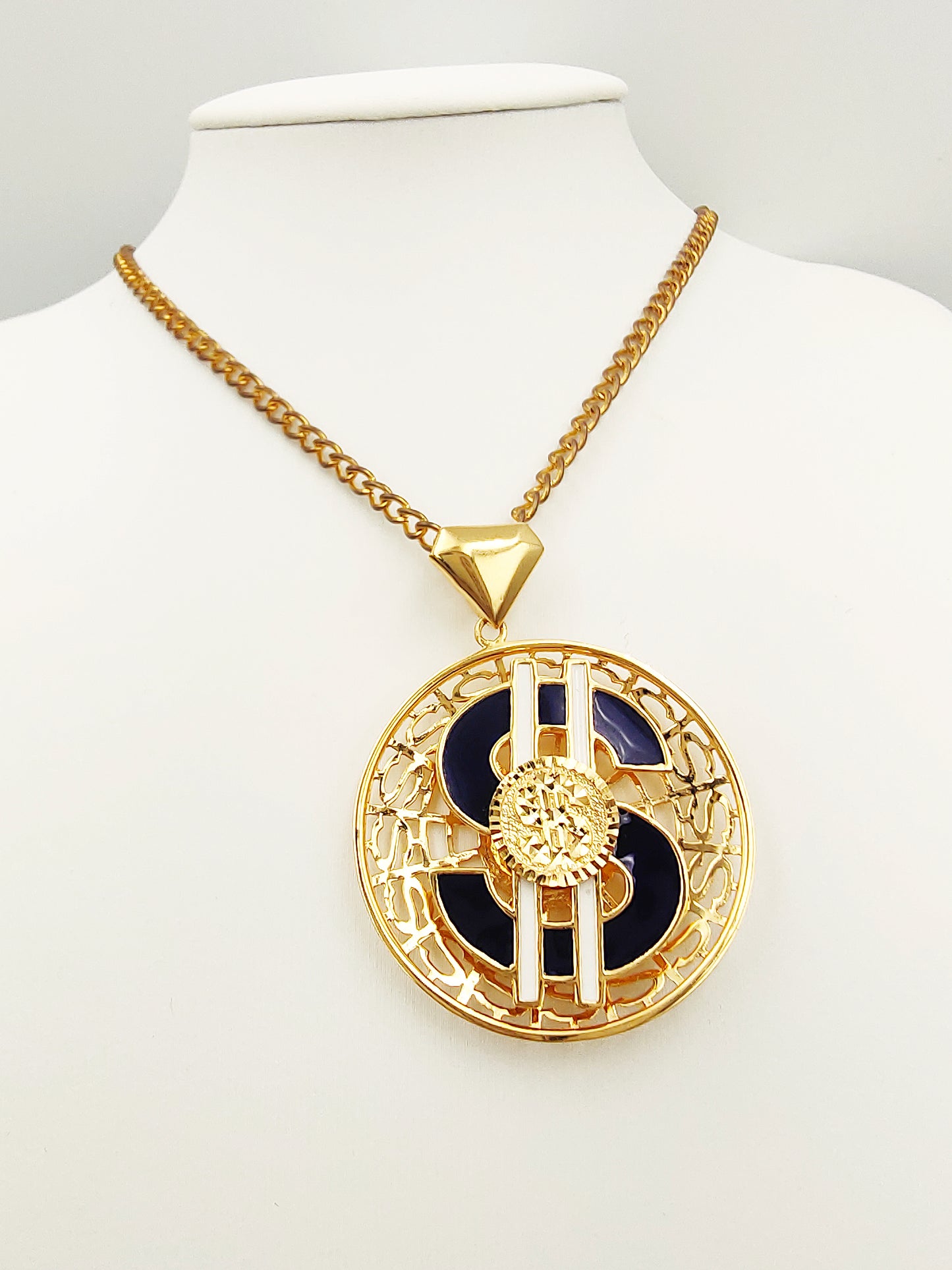 916 $ Circle Pendant (Big)