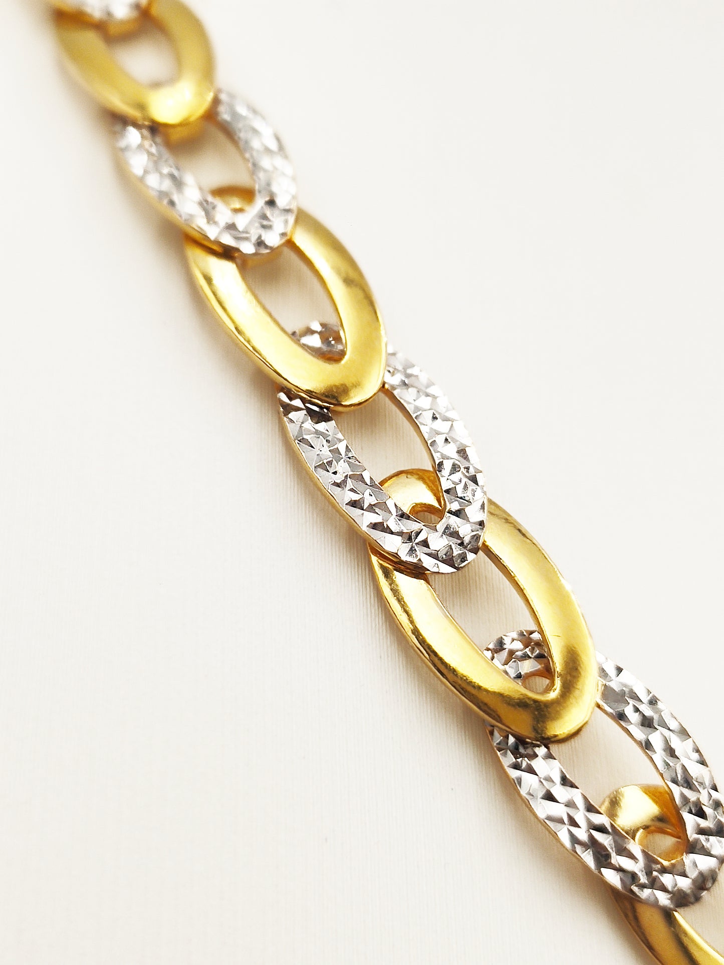 916 2 Tone Designed Chain