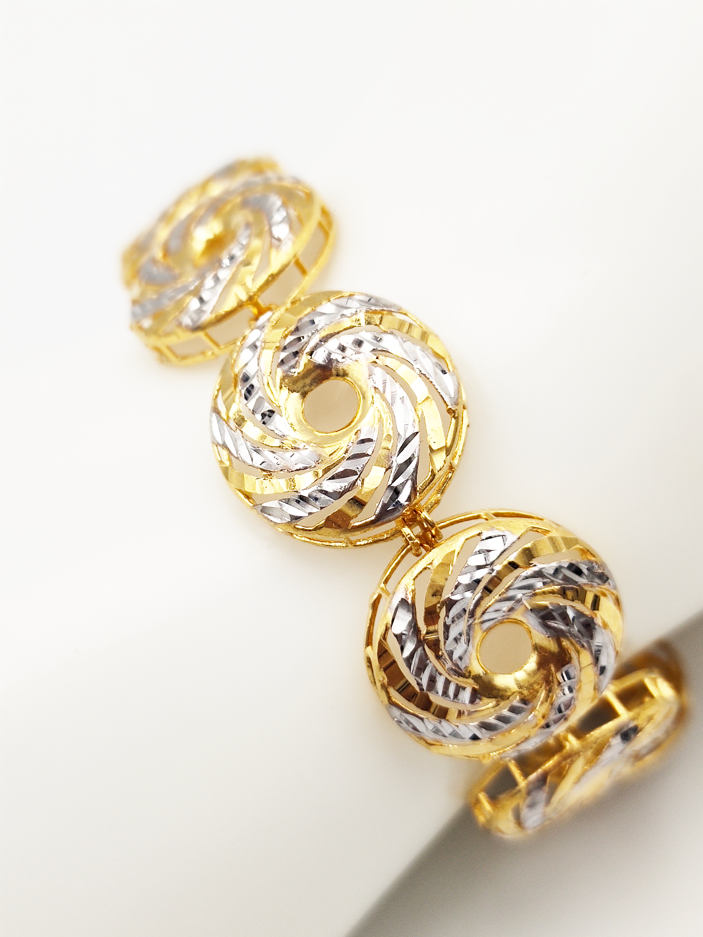 916 2 Tone Lollipop Bracelet