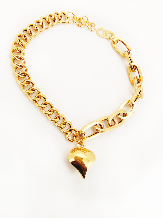 916 Dangling Heart Bracelet