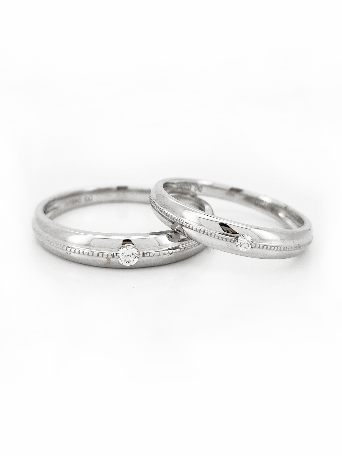 White Gold Ring With Diamond