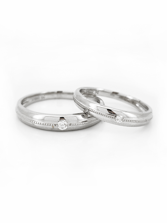 White Gold Ring With Diamond