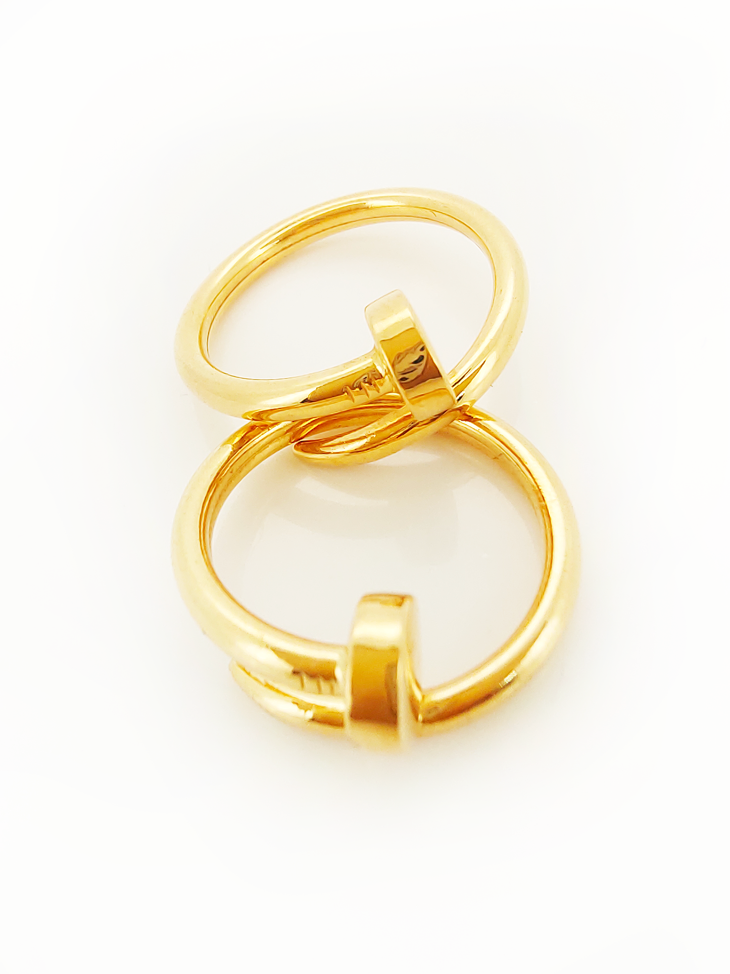 916 Nail Ring