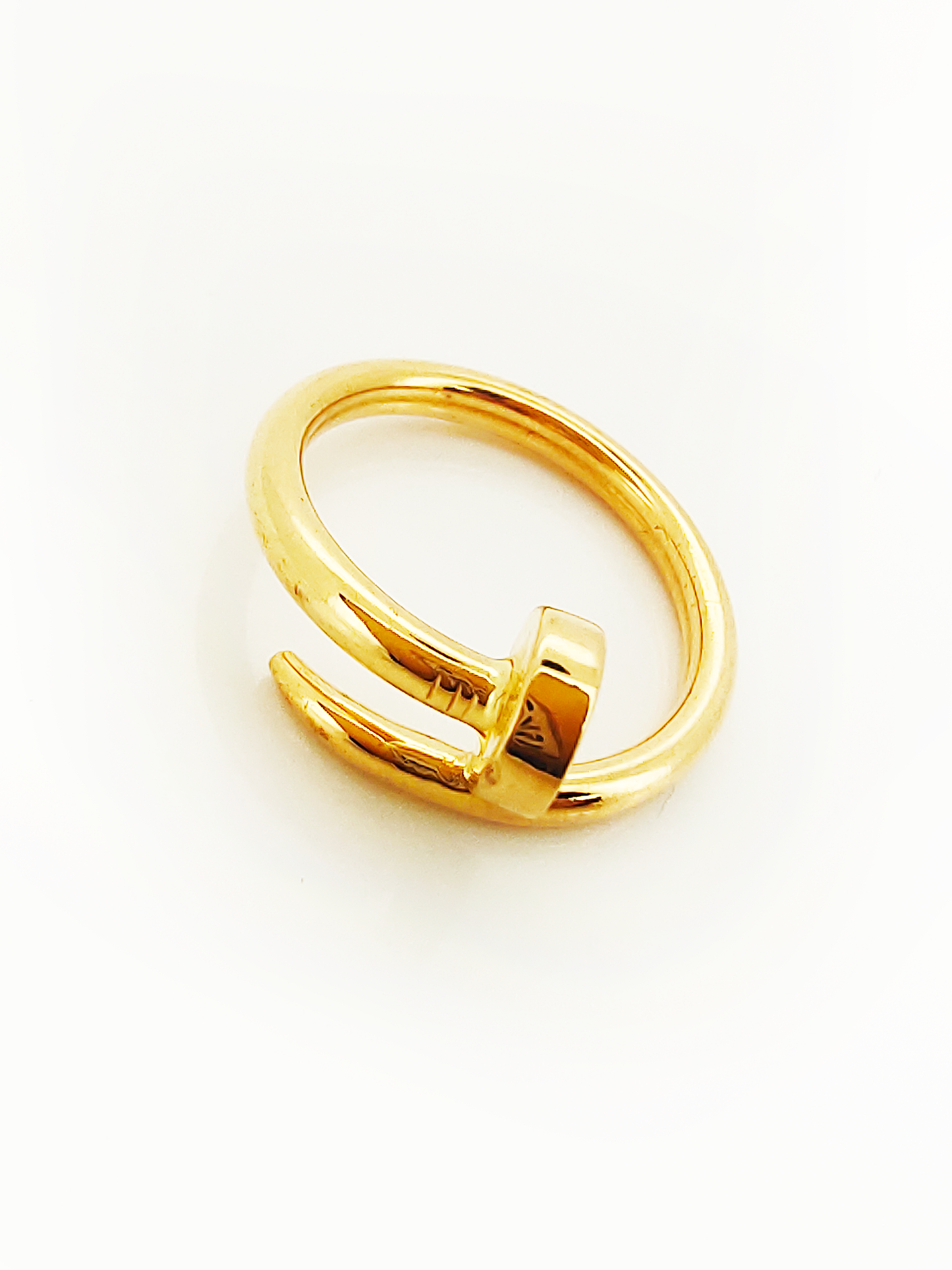 916 Nail Ring