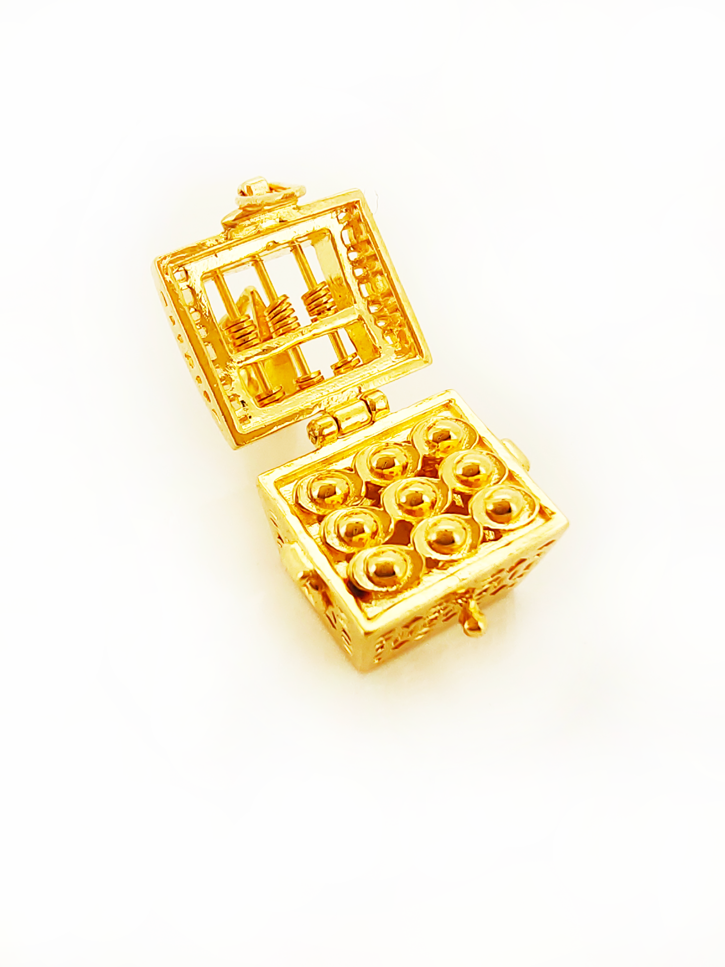 916 Treasure Box Pendant