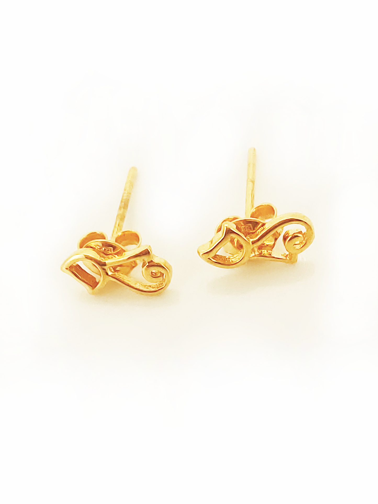 916 Cat Earrings
