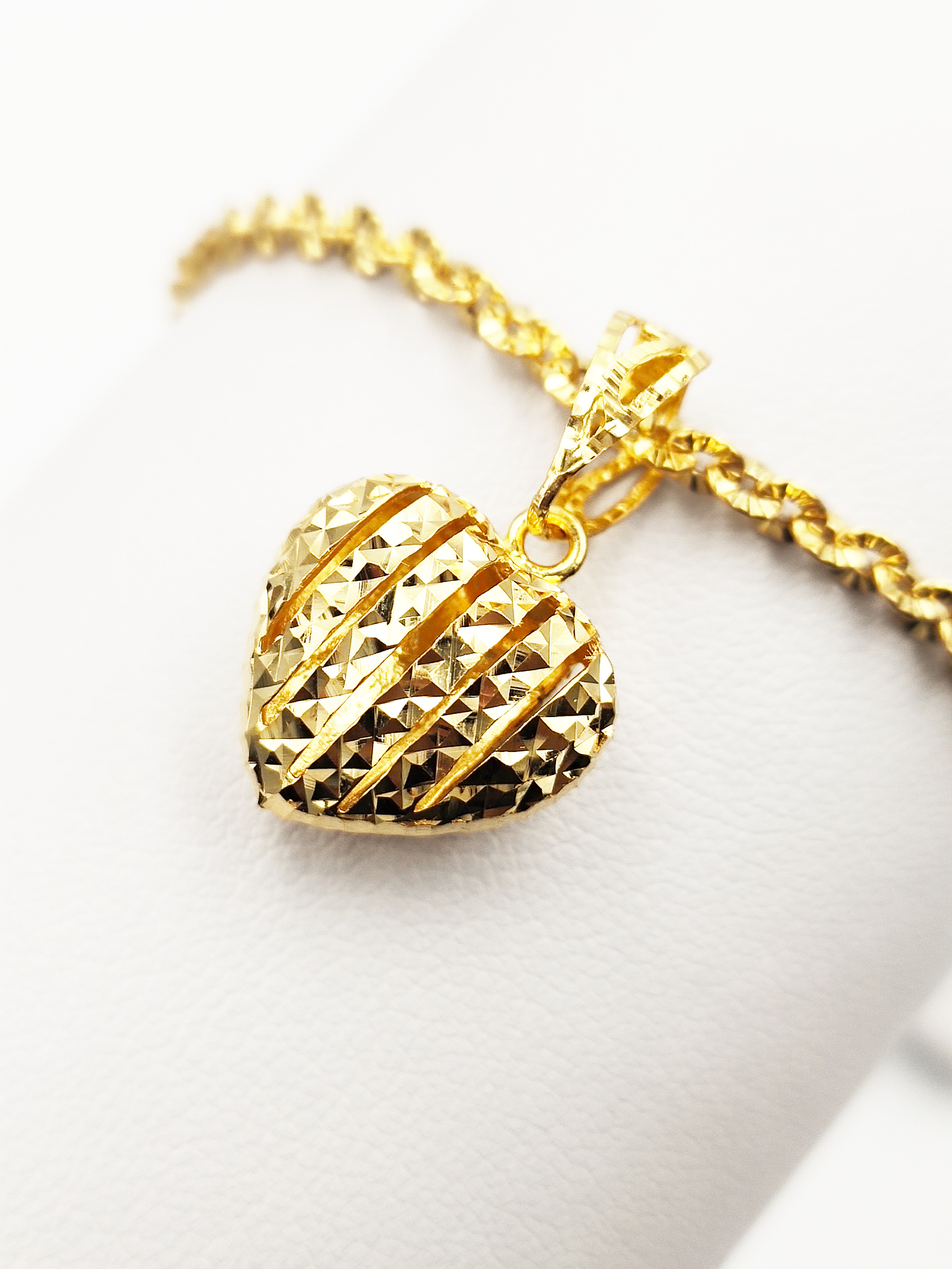 916 Stripe Heart Pendant