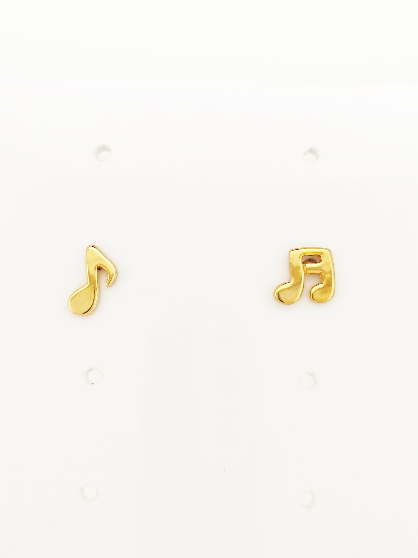 916 Musical Note Earring