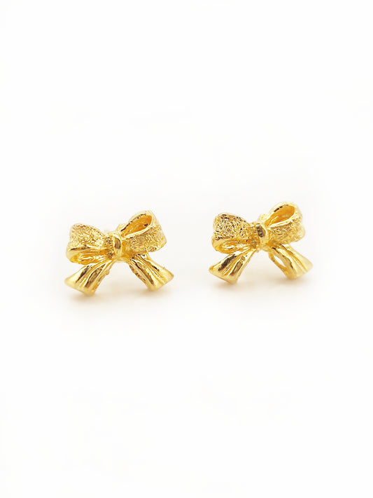916 Gold Knot Earring
