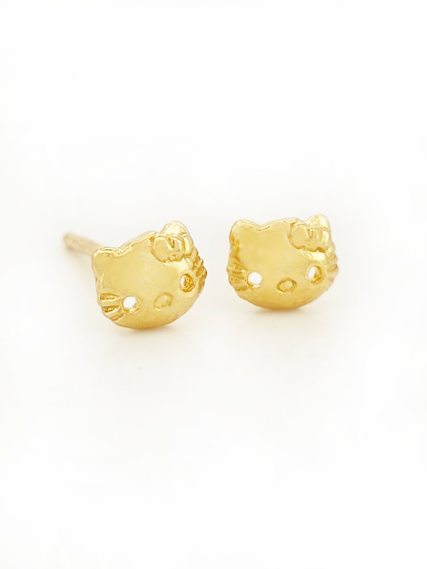 916 Hello Kitty Earring