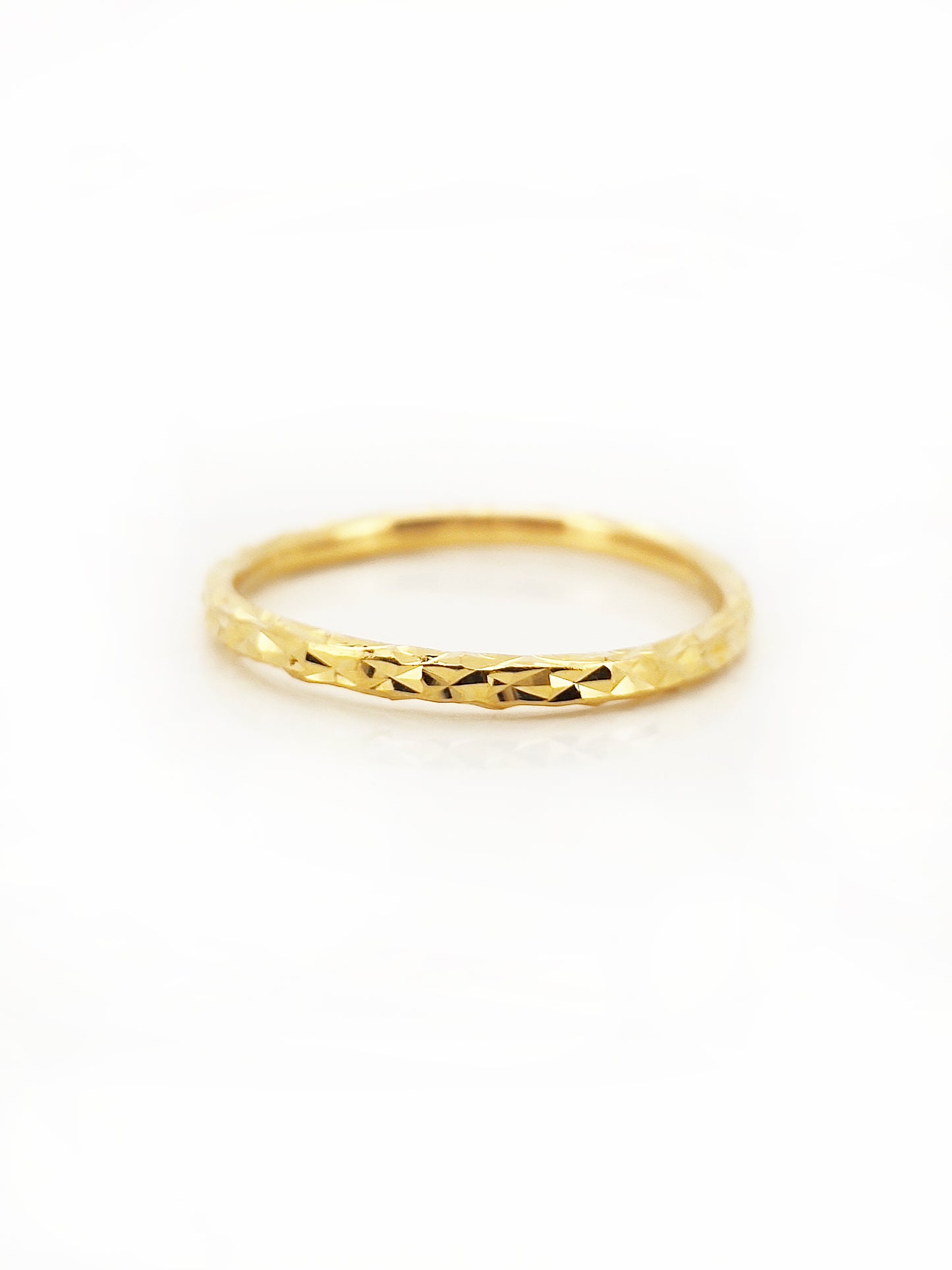 916 Simple Thin Ring