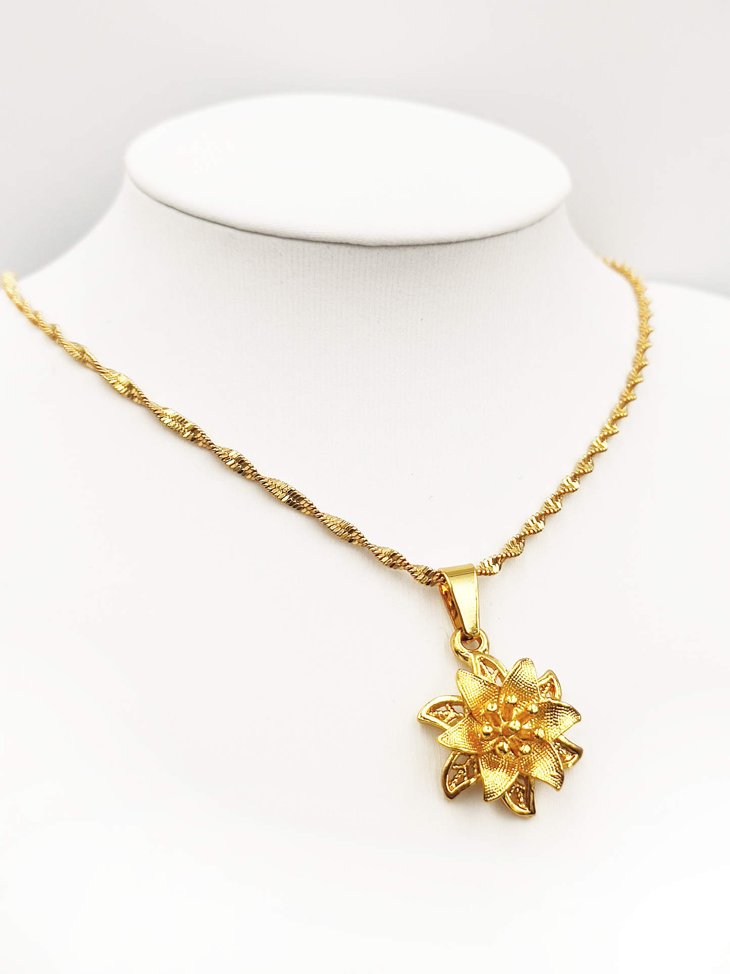 Titanium/Gold Plated flower Pendent & Chain set ($66 take away)